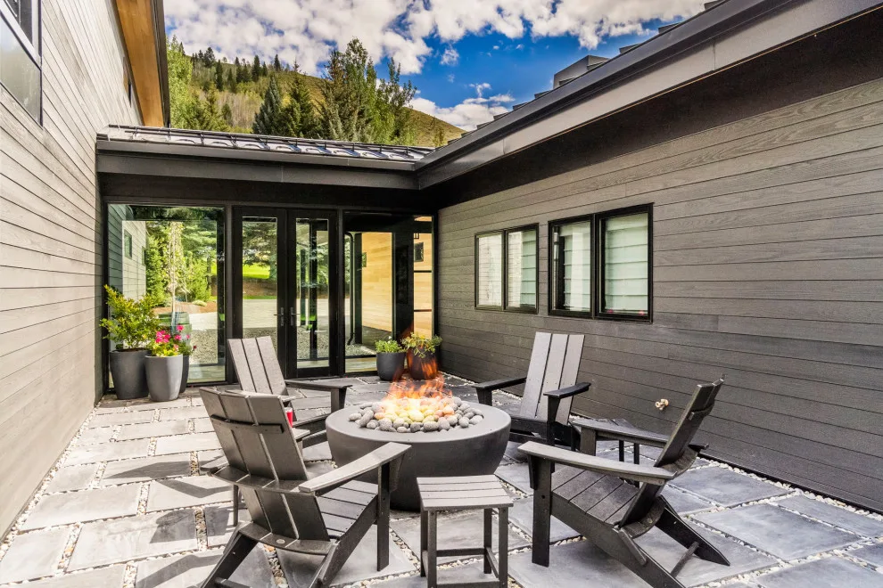 Contemporary Mountain Elegance by Mountainwood Construction - Photo 9