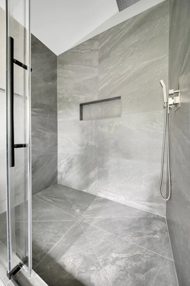 Contemporary Mountain Lifestyle by IDL Construction - Photo 4