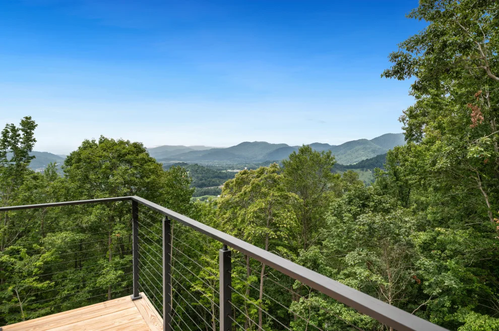 Contemporary Mountain Lifestyle by IDL Construction - Photo 30