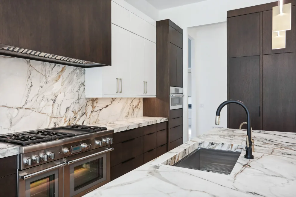 Contemporary Custom Home Build by New Rosslyn Construction - Photo 26