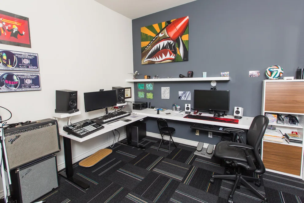 Contemporary Workspace by Graham Hallissey Construction - Photo 2