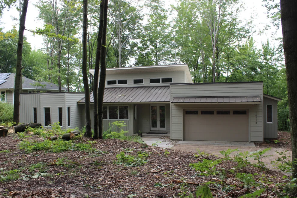 Contemporary by the Water by Steinorth Fine Homes, Inc - Photo 2