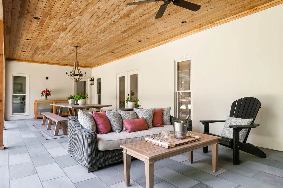 Contemporary Outdoor Living Area by Innovative Design Build - Photo 6