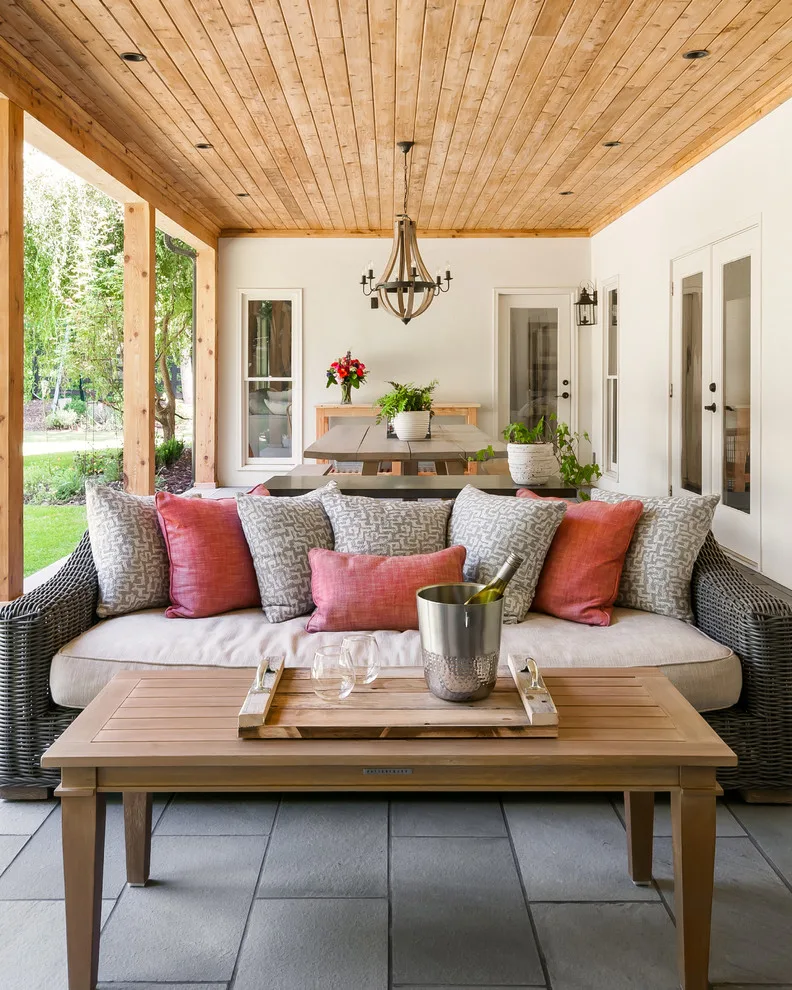 Contemporary Outdoor Living Area by Innovative Design Build - Photo 5
