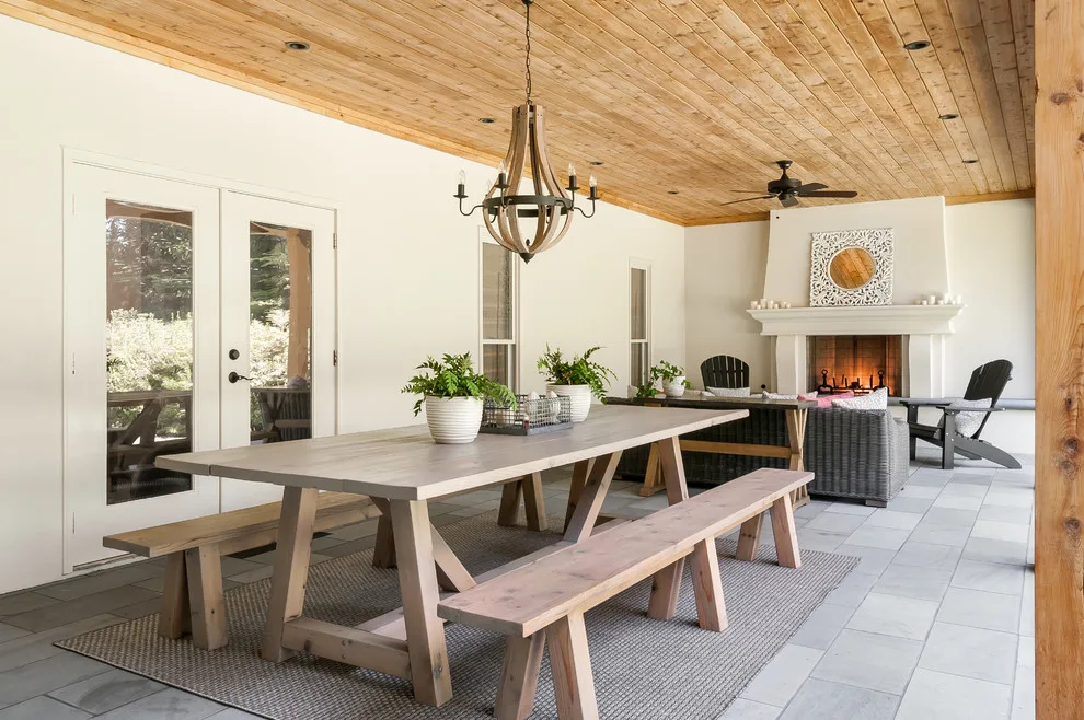 Contemporary Outdoor Living Area by Innovative Design Build - Photo 2