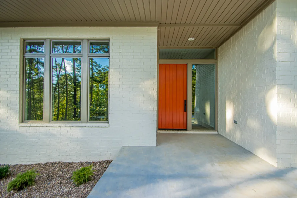 Contemporary Ranch Home by Hines Homes, LLC - Photo 12