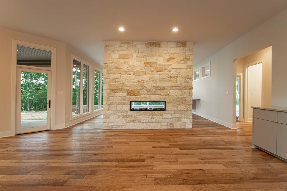 Contemporary Ranch Home by Hines Homes, LLC - Photo 6