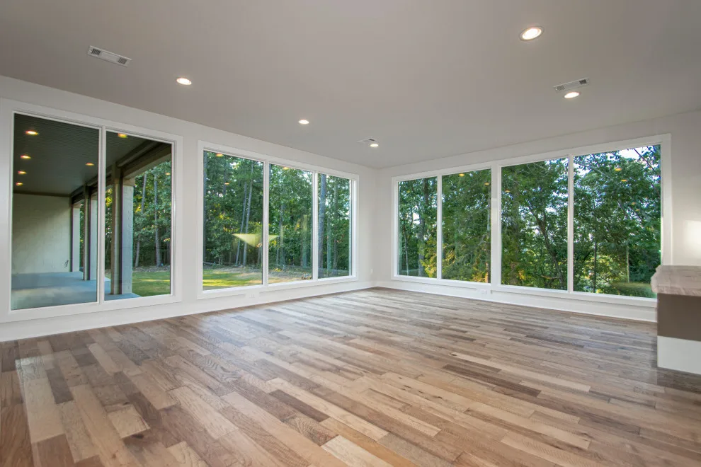 Contemporary Ranch Home by Hines Homes, LLC - Photo 18