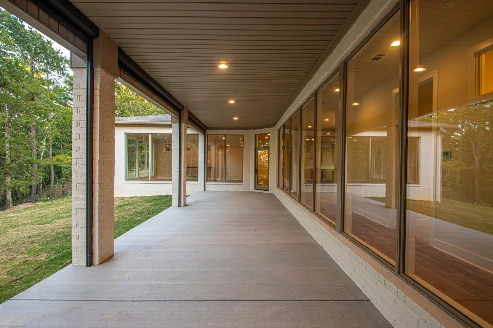 Contemporary Ranch Home by Hines Homes, LLC - Photo 3