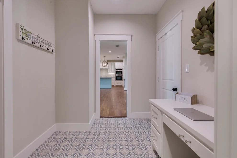 Contemporary Ranch Home Renovation Houston by Cycon Construction Inc - Photo 3