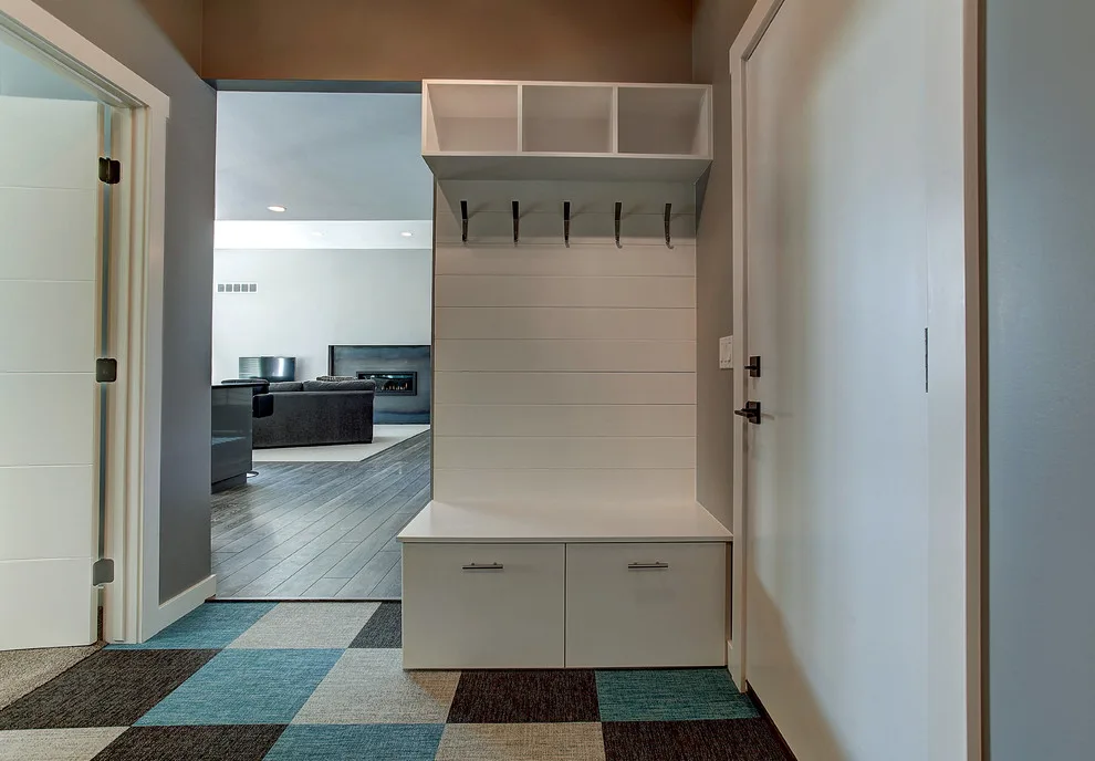 Contemporary Riverhome by Berghuis Construction LLC - Photo 5