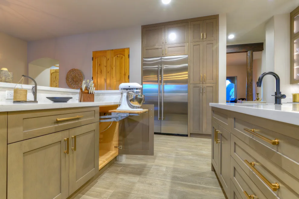 Contemporary Santa Fe by Maple Avenue Construction - Photo 6
