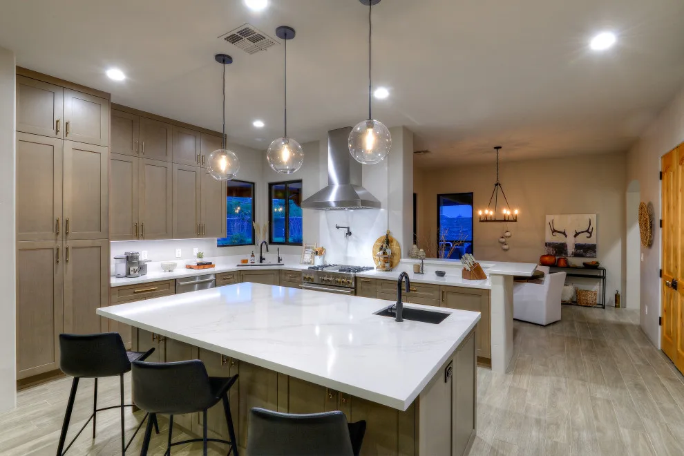 Contemporary Santa Fe by Maple Avenue Construction - Photo 2