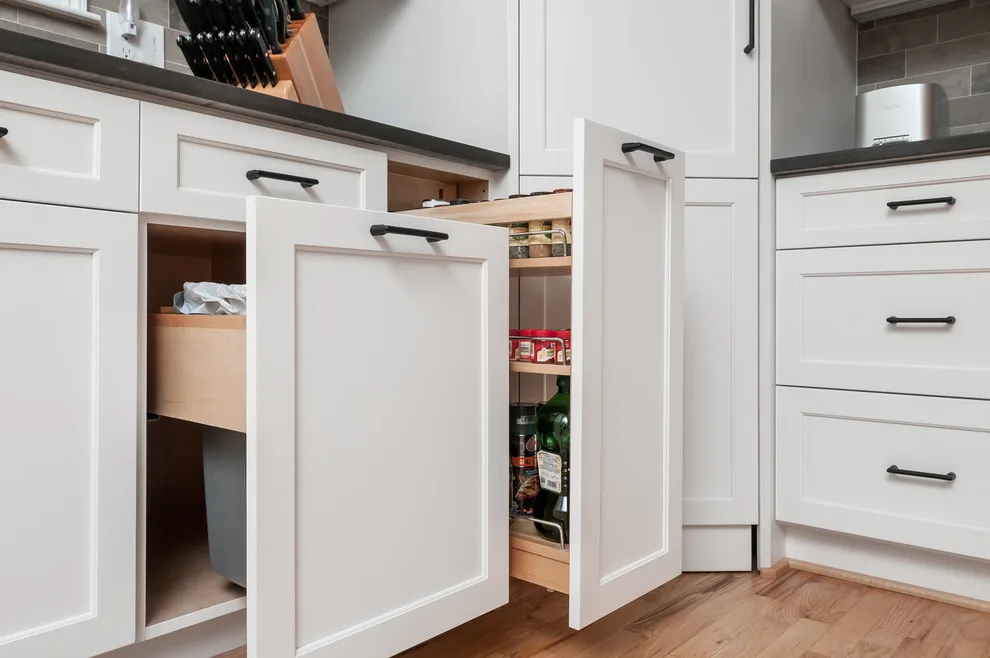 Contemporary Shaker Kitchen - Brookhaven by Innovative Design Build - Photo 14