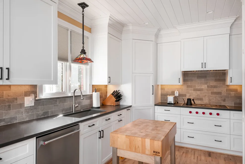 Contemporary Shaker Kitchen - Brookhaven by Innovative Design Build - Photo 20