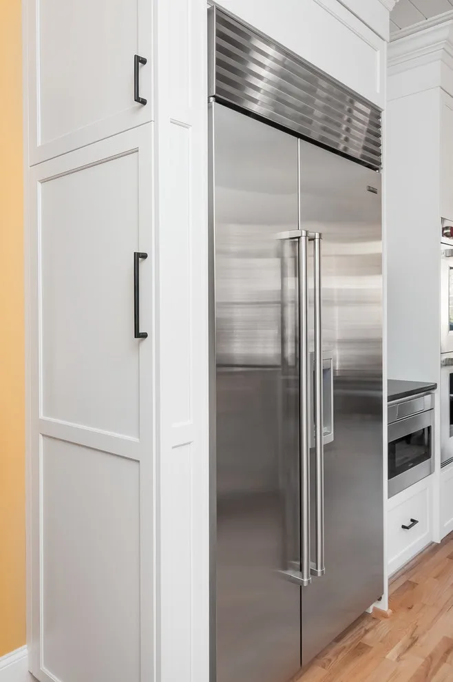 Contemporary Shaker Kitchen - Brookhaven by Innovative Design Build - Photo 4