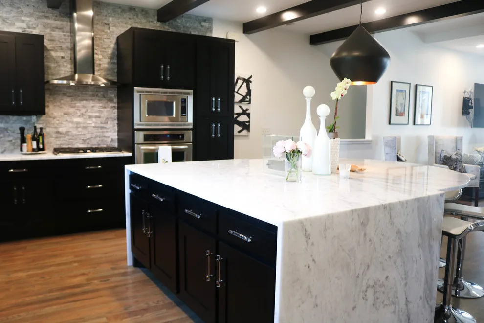 Contemporary Townhouse by Powers Design & Build, LLC - Photo 15