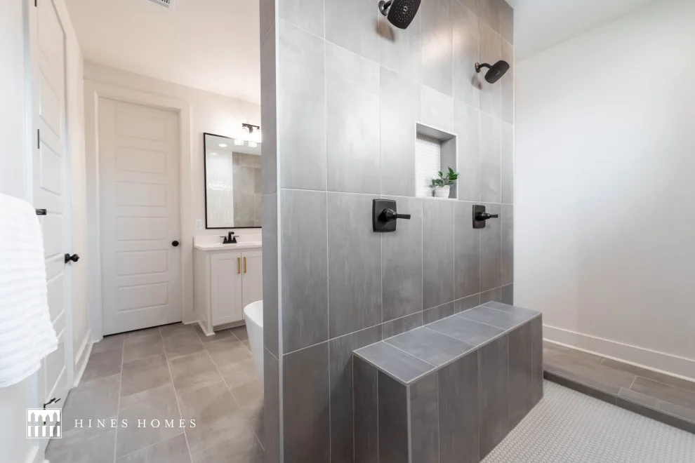 Contemporary Perspective by Hines Homes, LLC - Photo 22