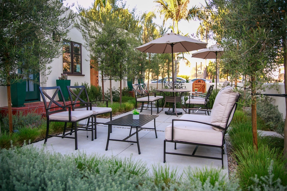 Alcazar Court by Carson Douglas Landscape Architecture - Photo 2