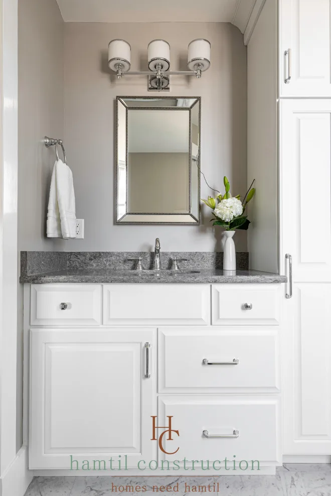 Simple Master Bathroom in Webster Groves by Hamtil Construction, LLC - Photo 5
