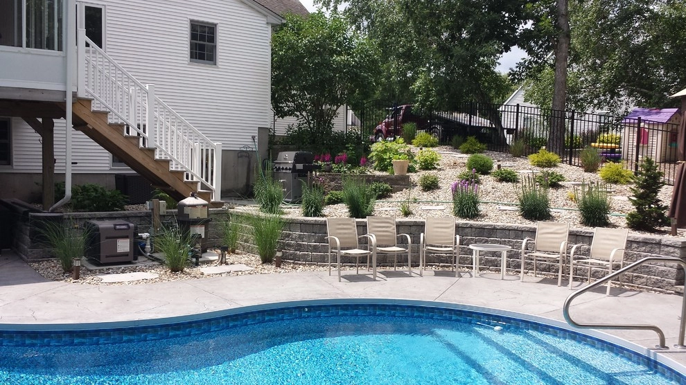 Thomas Hill Lawncare & Landscaping - Photo 9