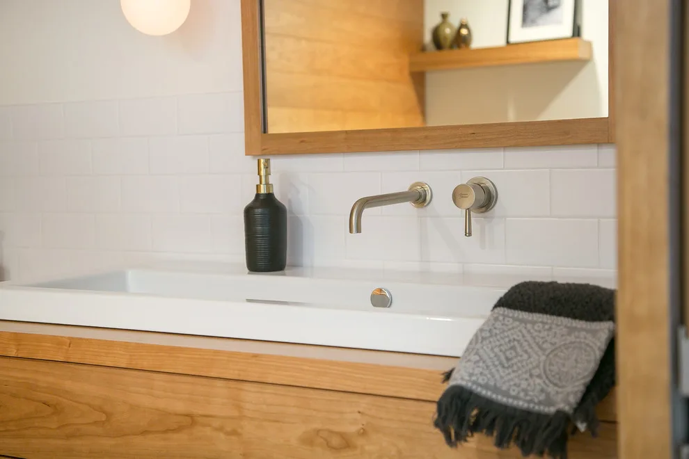 Montauk Modern Classic by Waterstone - Photo 2