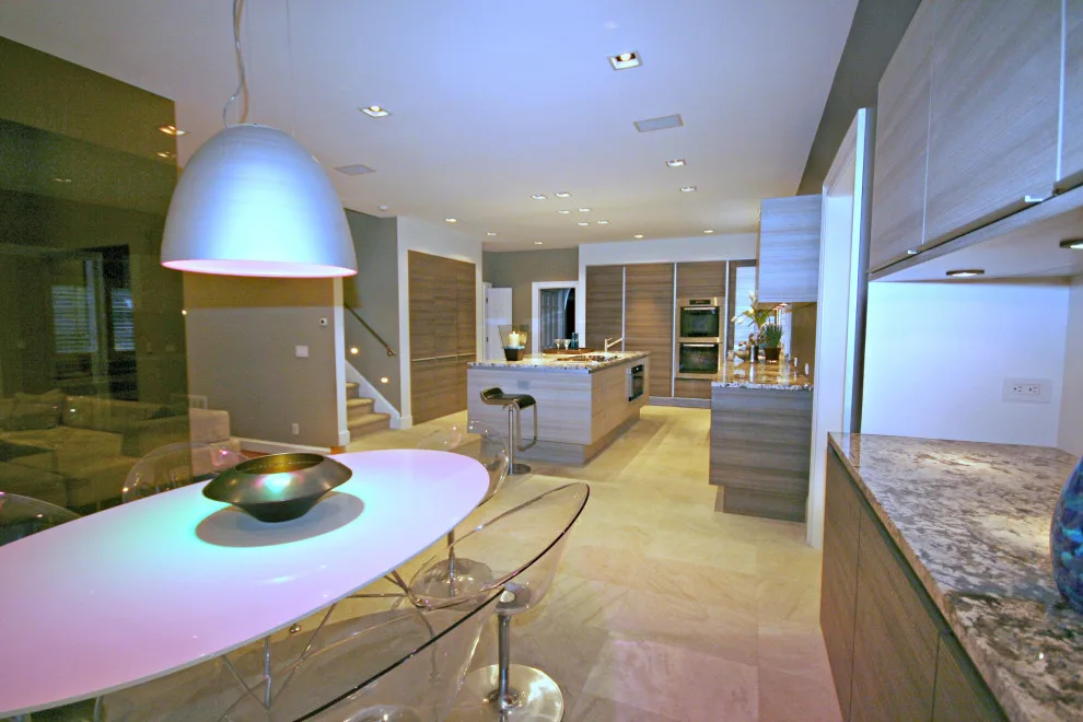 Montibello Modern Kitchen by Guthmann Construction - Photo 2