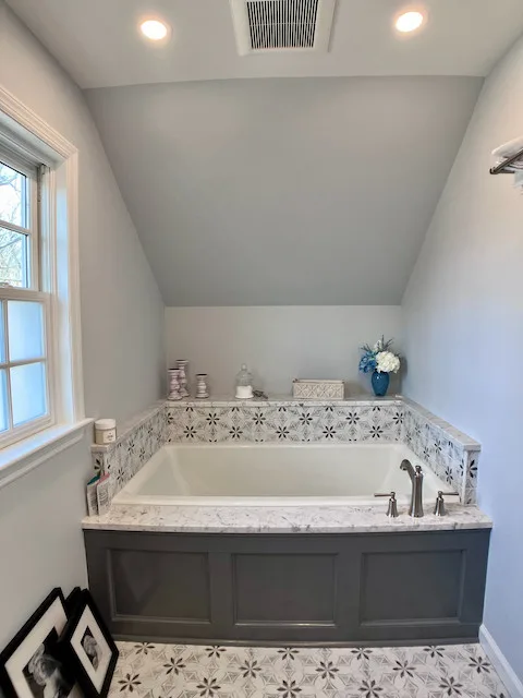 Monticello Park - Master Bathroom by Beverly Thomas LLC - Photo 10