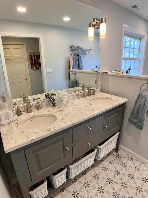 Monticello Park - Master Bathroom by Beverly Thomas LLC - Photo 5