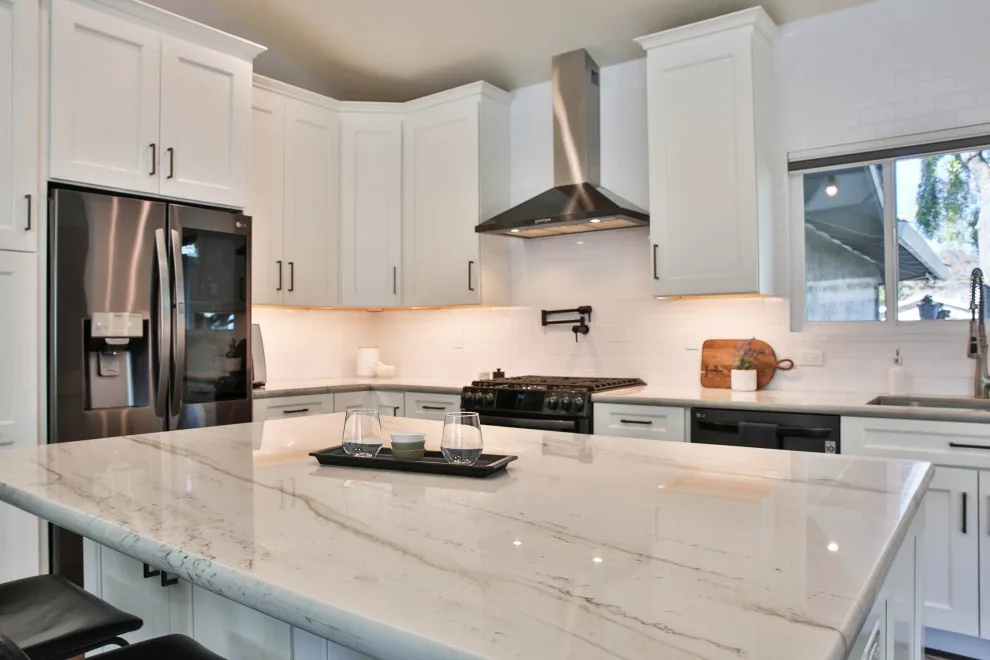 Morgan Hill Contemporary Open Kitchen Design by D.R. Domenichini Construction - Photo 9