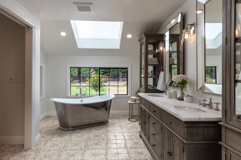 Morgan Hill - Main Bathroom by D.R. Domenichini Construction - Photo 3