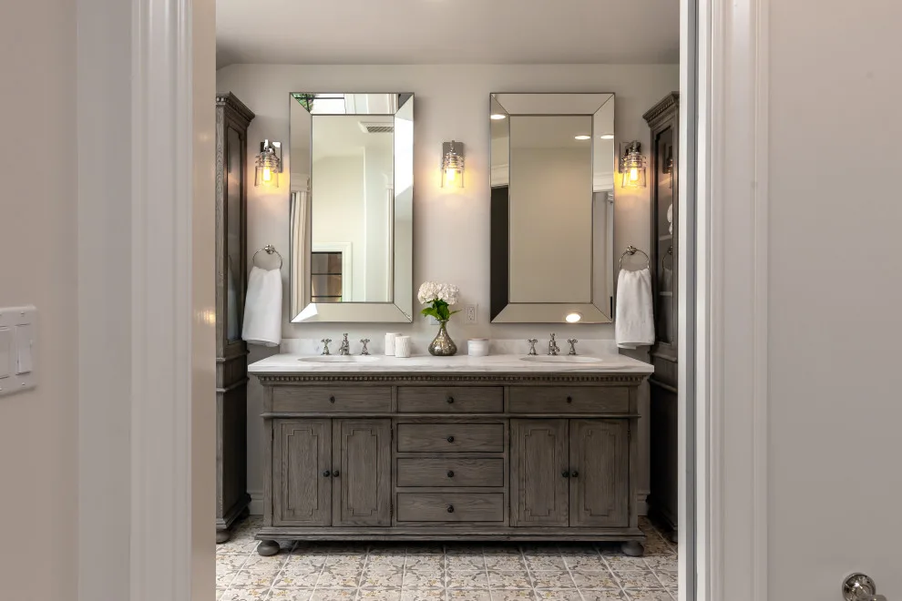 Morgan Hill - Main Bathroom by D.R. Domenichini Construction - Photo 4