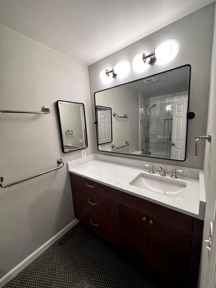 Mossinger Residence - Guest Bathroom Renovation by J&c Contractors, LLC - Photo 4
