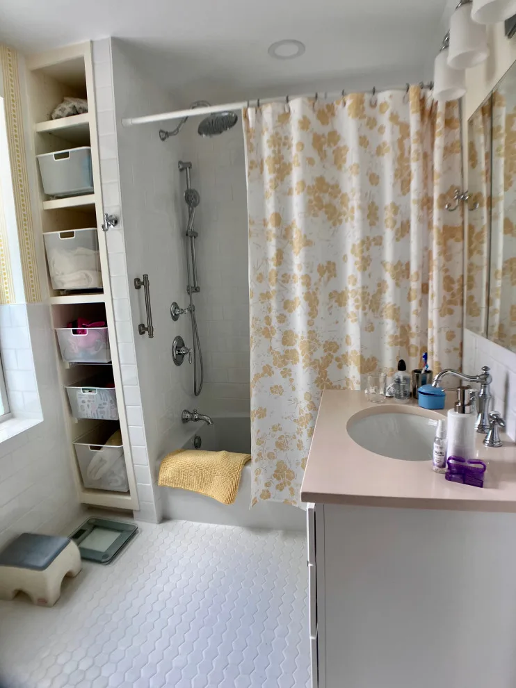 Del Ray - 1910 Bathroom by Beverly Thomas LLC - Photo 5
