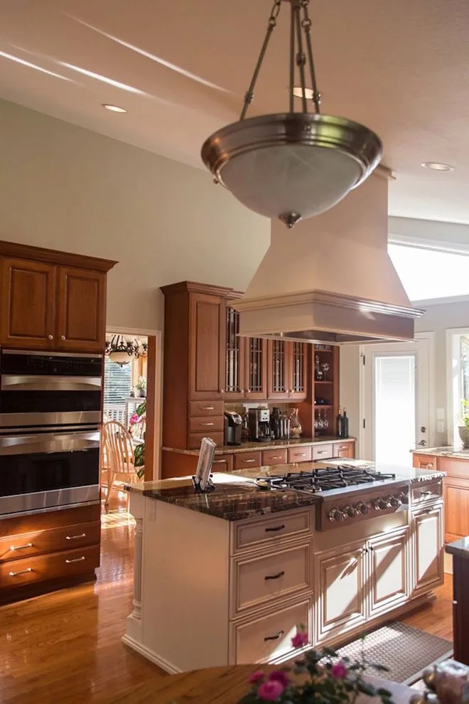 Leon Home Improvement: Kitchen, Dining, and Laundry Renovation by RCW Construction - Photo 2