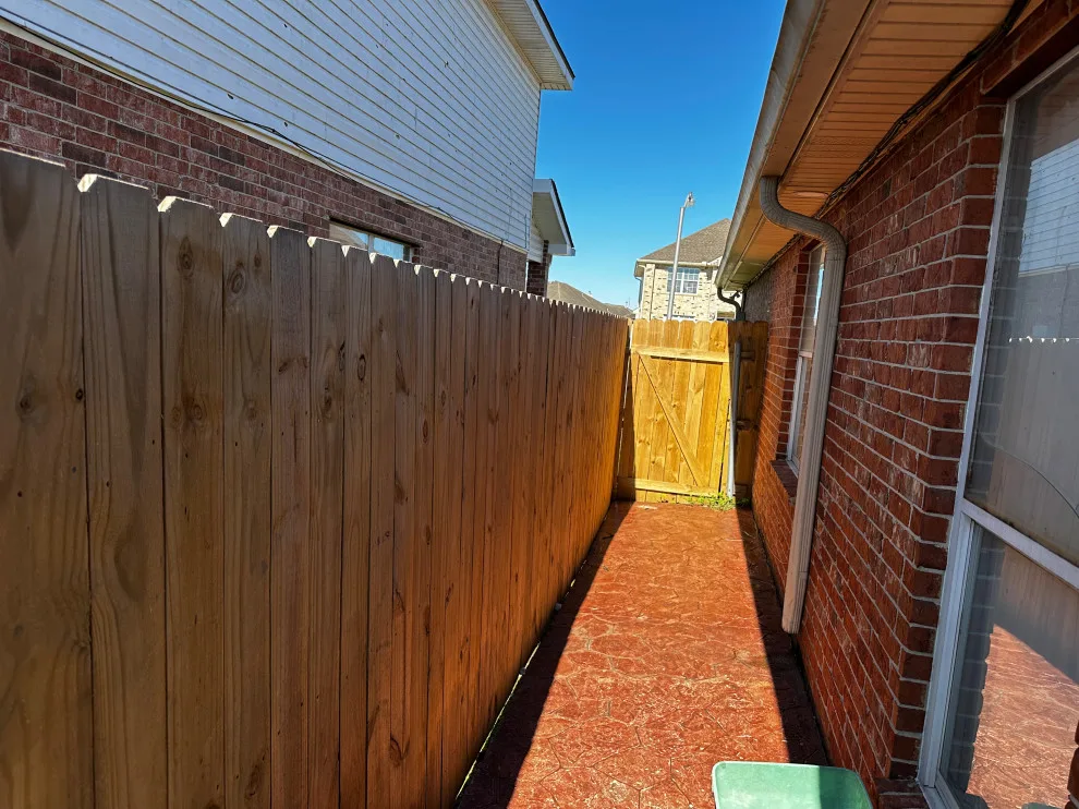 FENCE INITIATIVES by Layth's Construction - Photo 4