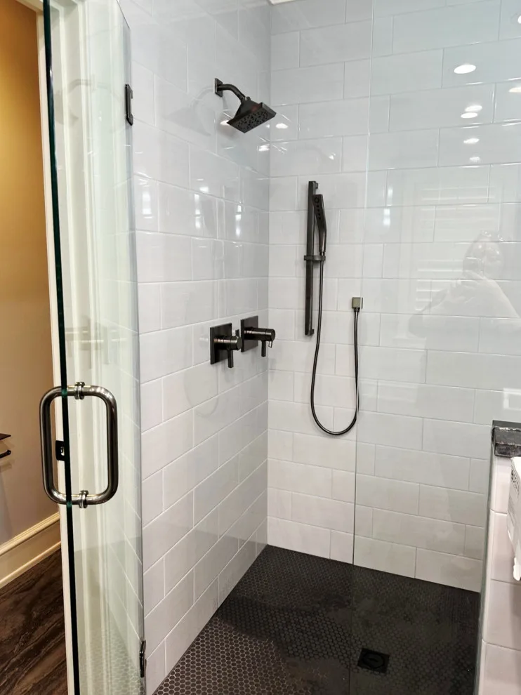 Myers Park Primary Bathroom by Guthmann Construction - Photo 14