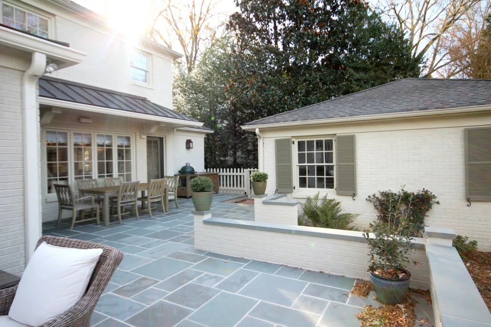 Myers Park Outdoor Space by Guthmann Construction - Photo 9