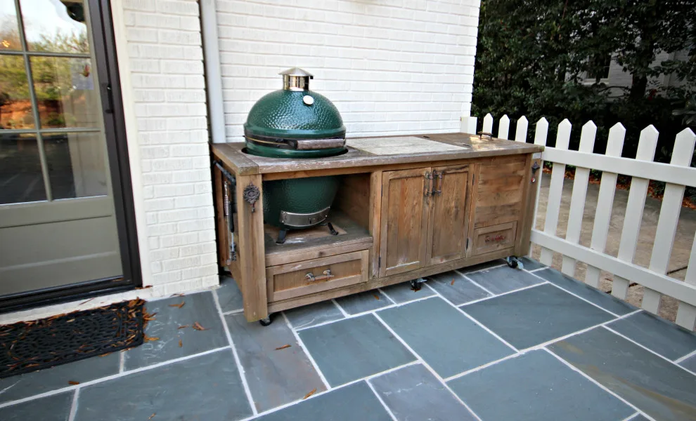 Myers Park Outdoor Space by Guthmann Construction - Photo 19