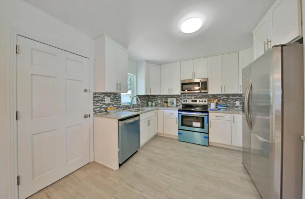 Recent Development by Revolution Construction Inc. - Photo 16