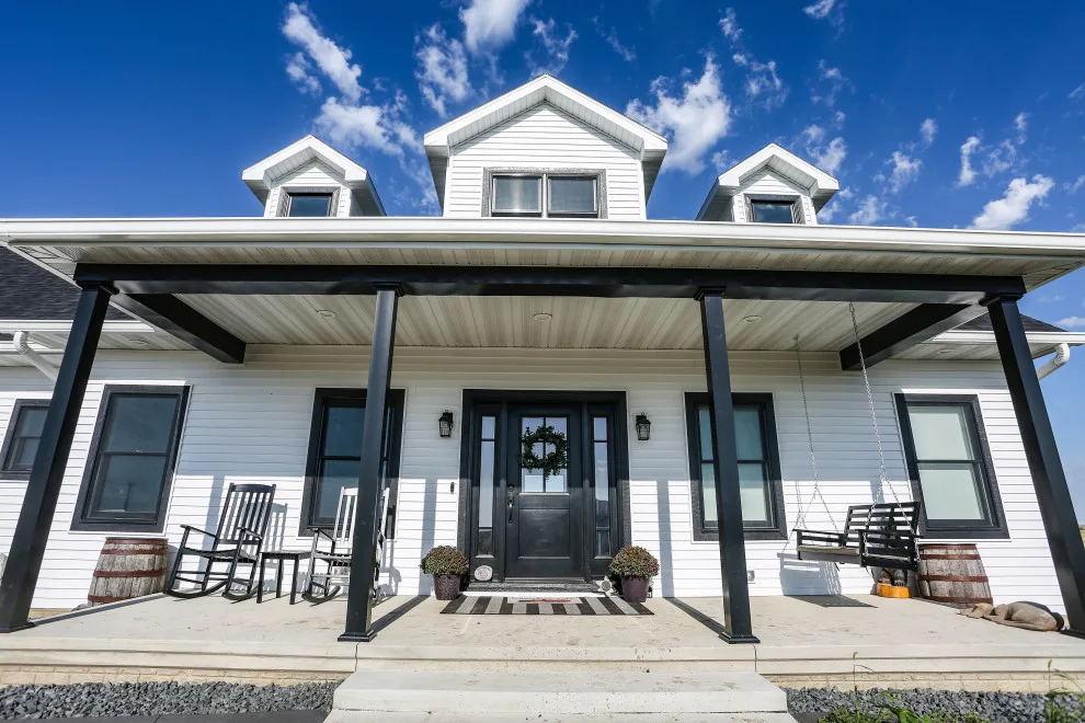 W Residence: New Development by Cascade Lumber Company - Photo 16