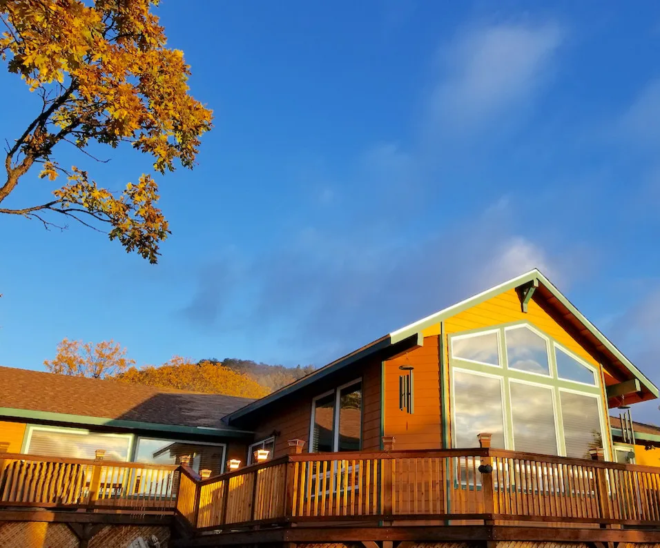 Shasta Mountain Classic Custom Home Design by Jacob Harris Construction - Photo 2