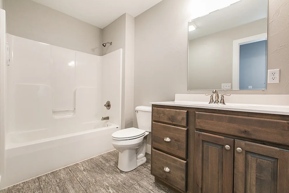 Duplex 1117: New Residence by Cascade Lumber Company - Photo 15