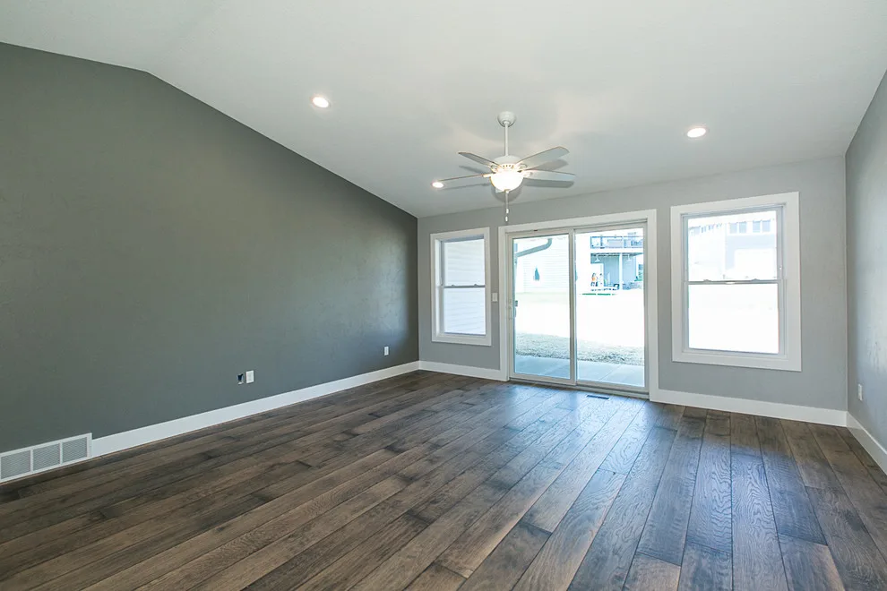 Duplex 1117: New Residence by Cascade Lumber Company - Photo 2