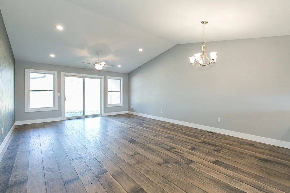 Duplex 1117: New Residence by Cascade Lumber Company - Photo 4