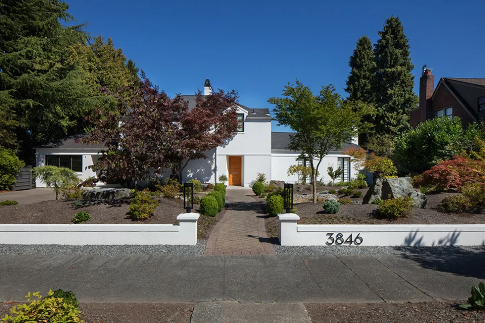 Updated Home Facade by Gaspar's Construction - Photo 5