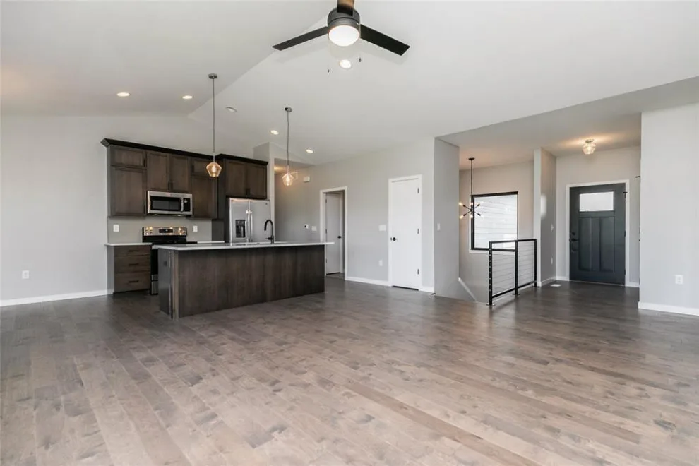 Iowa City: New Home by Cascade Lumber Company - Photo 25