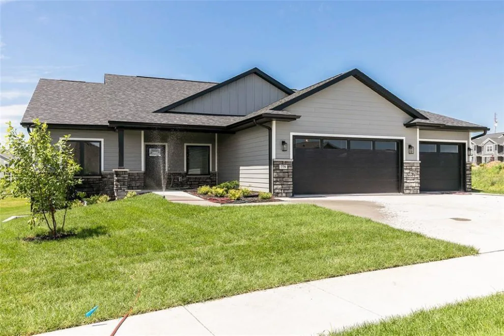 Iowa City: New Home by Cascade Lumber Company - Photo 5