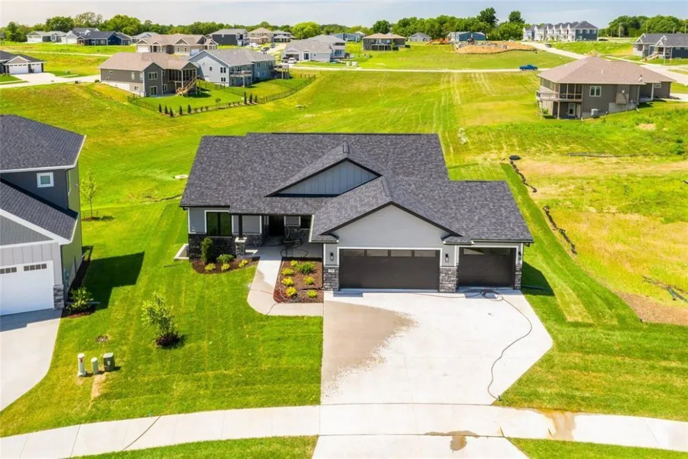 Iowa City: New Home by Cascade Lumber Company - Photo 9