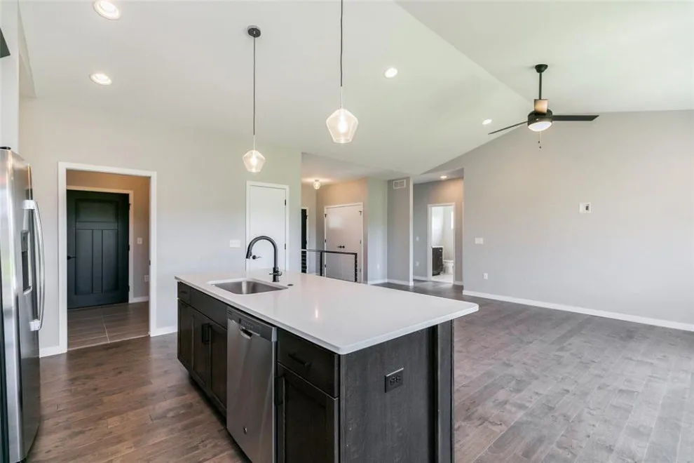 Iowa City: New Home by Cascade Lumber Company - Photo 19